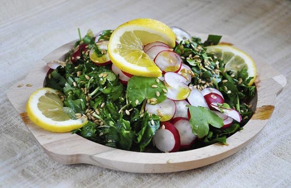 Spring-Detox-Salad-Salata-detoxifianta-de-primavara